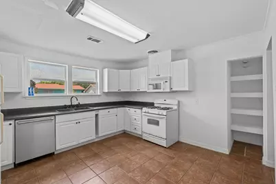 5311 Perry Avenue, Galveston, TX 77551 - Photo 24