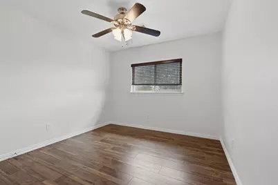 7250 Foxshadows Lane, Humble, TX 77338 - Photo 12