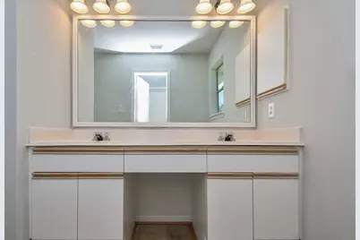 4211 W Meadows Drive, Sugar Land, TX 77479 - Photo 14