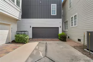 8743 Oak Kolbe Ln, Houston, TX 77080 - Photo 22