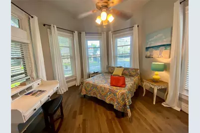 1318 Bingham Street, Houston, TX 77007 - Photo 12