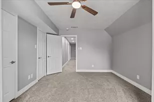 15814 Larkfield Dr, Houston, TX 77059 - Photo 24