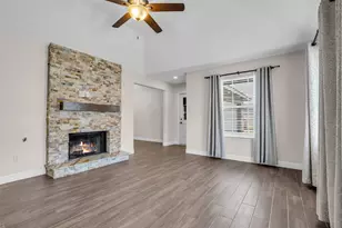 4342 Hialeah Dr, Pasadena, TX 77503 - Photo 6