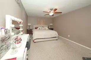 8306 Bo Jack Dr, Houston, TX 77040 - Photo 16