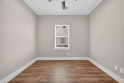 2109 Marnel Road #E, Houston, TX 77055 - Photo 12