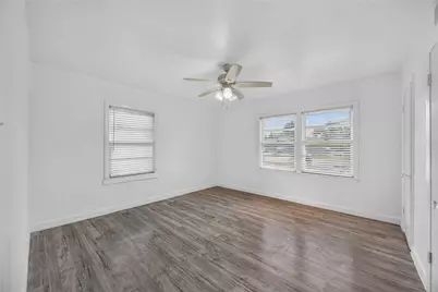 6207 Heron Drive, Houston, TX 77087 - Photo 8