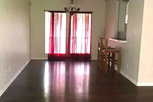 306 Bush Dr, Huntsville, TX 77320 - Photo 4
