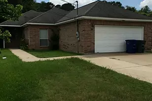 306 Bush Dr, Huntsville, TX 77320 - Photo 1