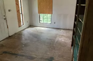 108 Bounty St, Blessing, TX 77419 - Photo 6