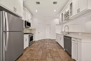 2211 Silverbonnet St, Houston, TX 77055 - Photo 14