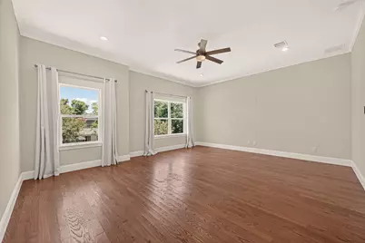 2211 Silverbonnet Street, Houston, TX 77055 - Photo 26