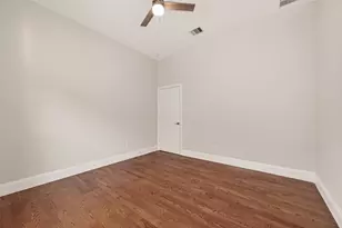 2211 Silverbonnet St, Houston, TX 77055 - Photo 24