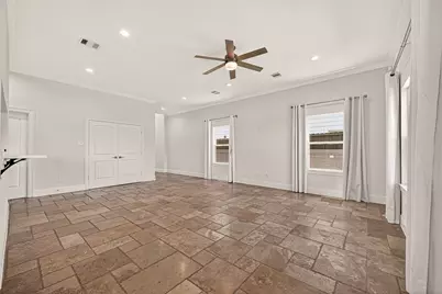 2211 Silverbonnet Street, Houston, TX 77055 - Photo 8