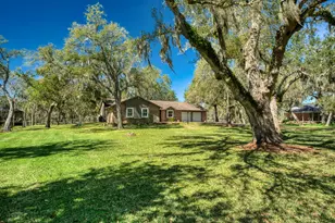 319 Buffalo Trail, Lake Jackson, TX 77566 - Photo 36