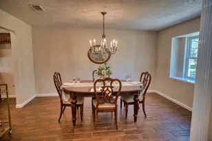 319 Buffalo Trail, Lake Jackson, TX 77566 - Photo 6