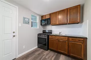 800 E Adoue St, Baytown, TX 77520 - Photo 2