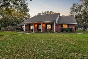 52 Dewberry Ct, Lake Jackson, TX 77566 - Photo 42