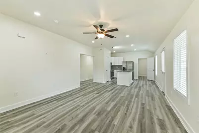 18433 Novarra Drive, Conroe, TX 77306 - Photo 8