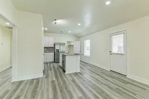 18433 Novarra Dr, Conroe, TX 77306 - Photo 16