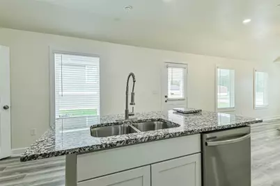 18433 Novarra Drive, Conroe, TX 77306 - Photo 14