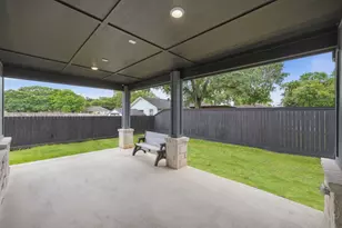 708 Magnolia St Ave, Sealy, TX 77474 - Photo 28