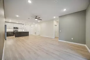 6804 Westview Dr, Houston, TX 77055 - Photo 4