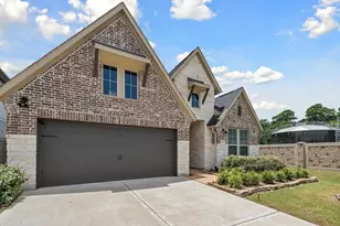 9743 Birchwood Holw Trl, Tomball, TX 77375 - Photo 4