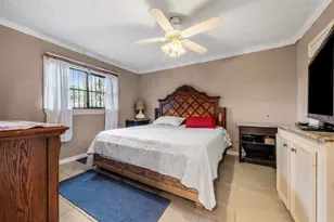 12127 W Marsham Cir, Houston, TX 77066 - Photo 8