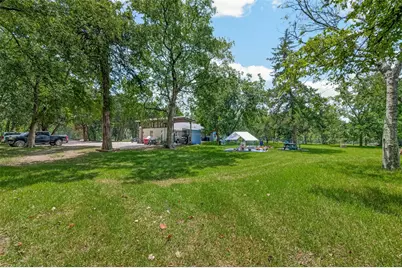 1316 N Main Street, Highlands, TX 77562 - Photo 22