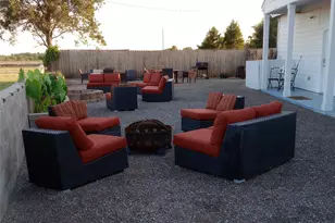 44537 Old Houston Hwy, Prairie View, TX 77445 - Photo 2