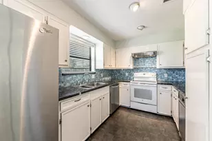 180 W Lake Circle, Point Blank, TX 77364 - Photo 12