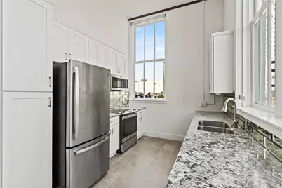 2102 Mechanic Street #301, Galveston, TX 77550 - Photo 12