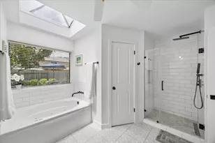 12219 Rocky Knoll Dr, Houston, TX 77077 - Photo 26