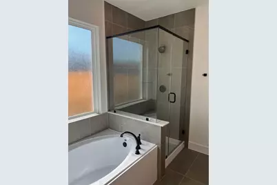 2331 Forest Flower, Tomball, TX 77375 - Photo 10