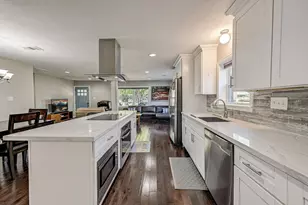 3906 Beggs St, Houston, TX 77009 - Photo 8