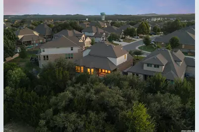 27106 Falls Cv, Boerne, TX 78015 - Photo 8