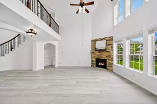 18431 W Laura Shore Dr, Cypress, TX 77433 - Photo 8