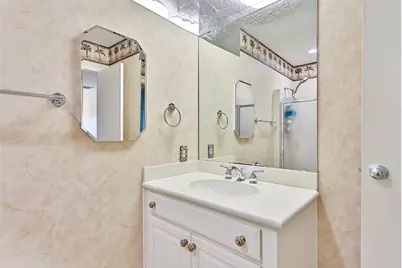 8111 Broadway Street #5, Galveston, TX 77554 - Photo 36