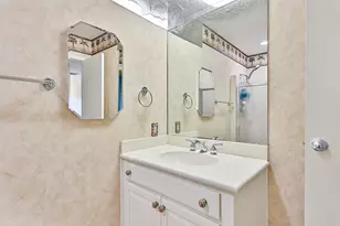 8111 Broadway St, Galveston, TX 77554 - Photo 36