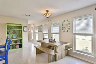 8111 Broadway St, Galveston, TX 77554 - Photo 22