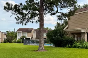 11633 Village Pl Dr, Houston, TX 77077 - Photo 28