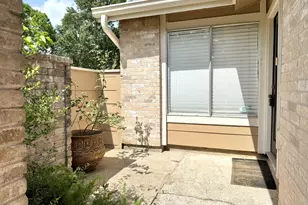 11633 Village Pl Dr, Houston, TX 77077 - Photo 2