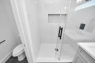 9303 Jutland Rd, Houston, TX 77033 - Photo 26