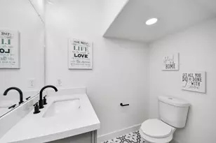 9303 Jutland Rd, Houston, TX 77033 - Photo 14