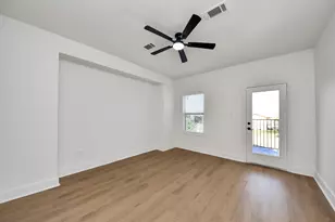 5226 Ricky St, Houston, TX 77033 - Photo 32