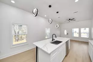 5226 Ricky St, Houston, TX 77033 - Photo 42