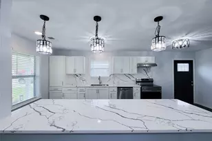 11850 Greencanyon Dr, Houston, TX 77044 - Photo 6