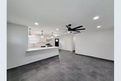 11850 Greencanyon Drive, Houston, TX 77044 - Photo 4