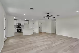 215 Sparkling Water Dr, Huffman, TX 77336 - Photo 10