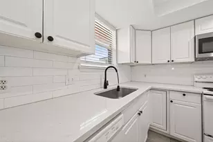 13819 Southline Rd, Sugar Land, TX 77498 - Photo 10